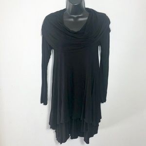 Kensie sz XS black long sleeved ruffle flowy dress
